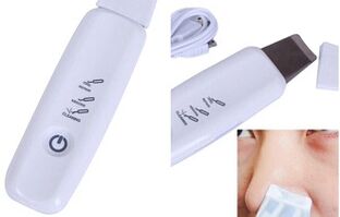 Ultrasonic skin rejuvenation device